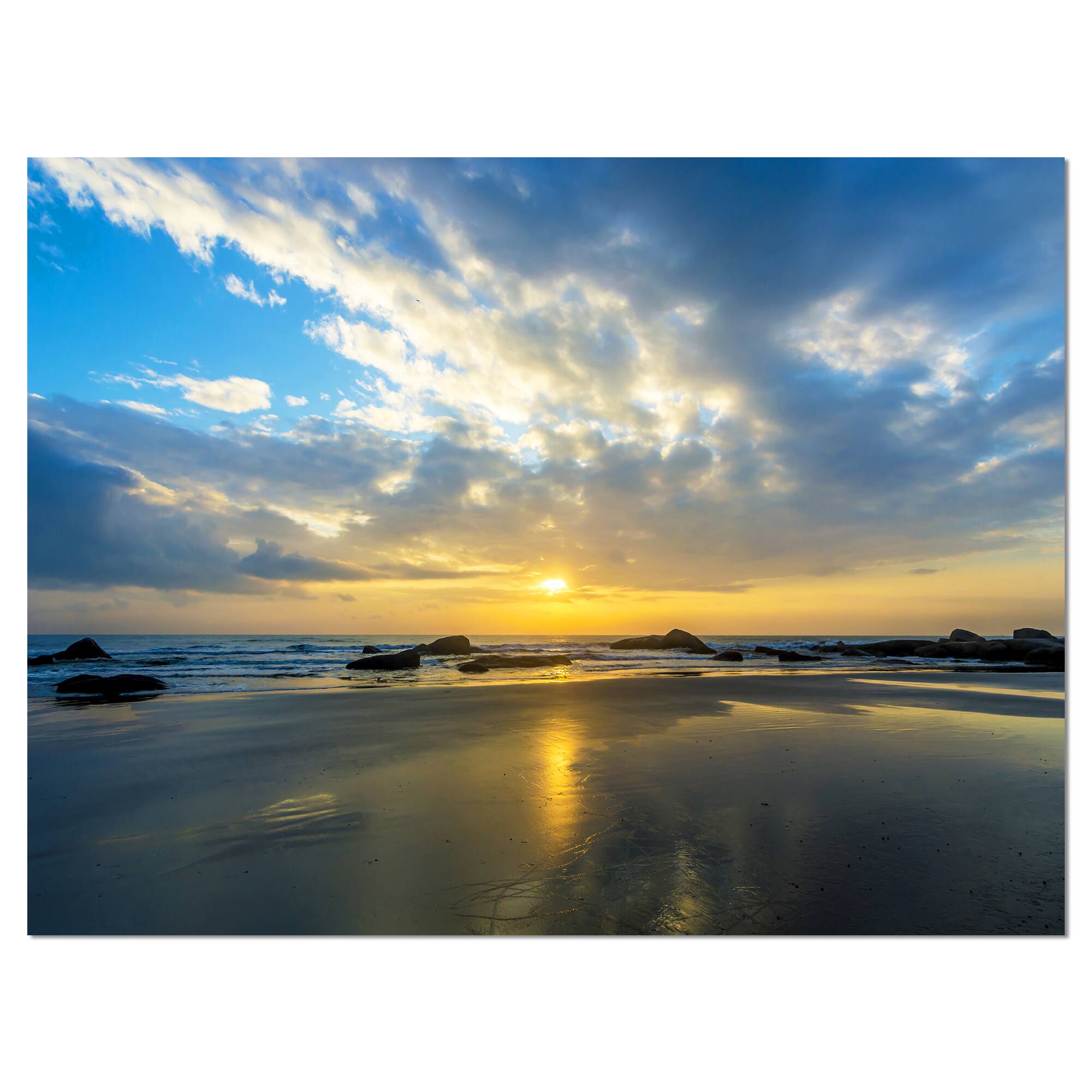 Designart - Beautiful Sunrise and Seashore
